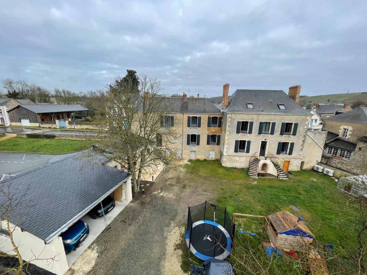 Petit Gite Avec Terrasse Thouarce Bagian luar foto